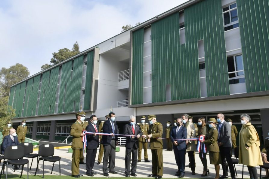 Presidente y General Director de Carabineros inauguran nuevas dependencias de la Escuela de Formación en Viña del Mar