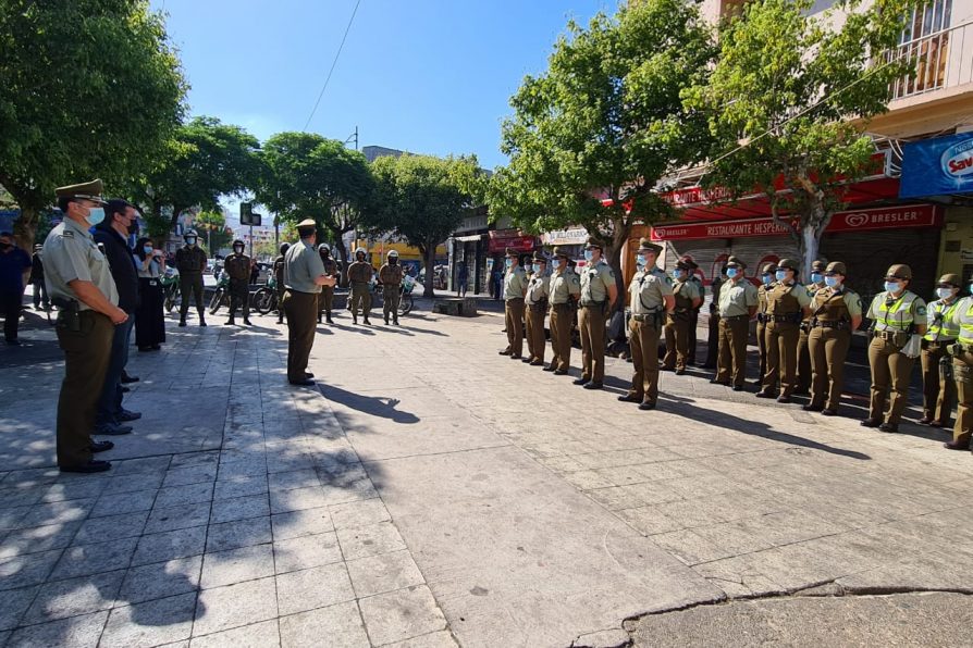 Equipos de Seguridad Pública y Carabineros promueven campaña Navidad Segura