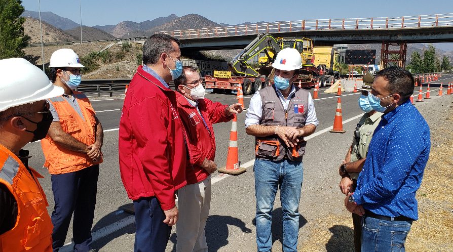 Ministro(s) MOP y Delegado(s) Presidencial Regional inspeccionaron obras de emergencia en el paso El Olivo