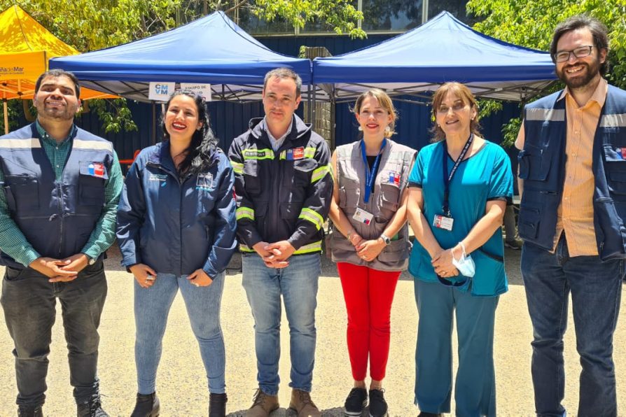 Se implementa vacunación preventiva contra el tétanos y atenciones <strong>en Salud mental en zona afectada por el incendio de Viña del Mar</strong>