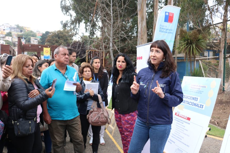 <strong>Gobierno presenta alternativas de atención habitacional para familias afectadas en el incendio de Viña Del Mar</strong>