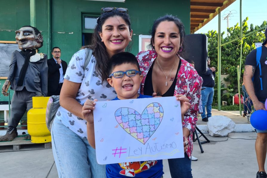 Autoridades celebran Ley TEA con cuidadoras y cuidadores de personas con esta condición