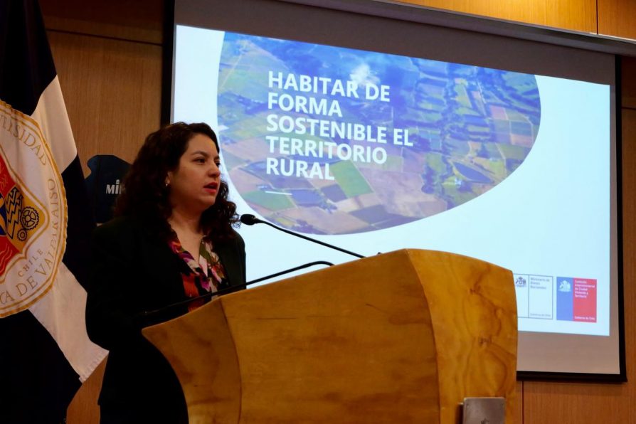 Diálogo sobre parcelaciones en Valparaíso reunió a diversos actores locales que debatieron propuestas para nuevo proyecto de Ley