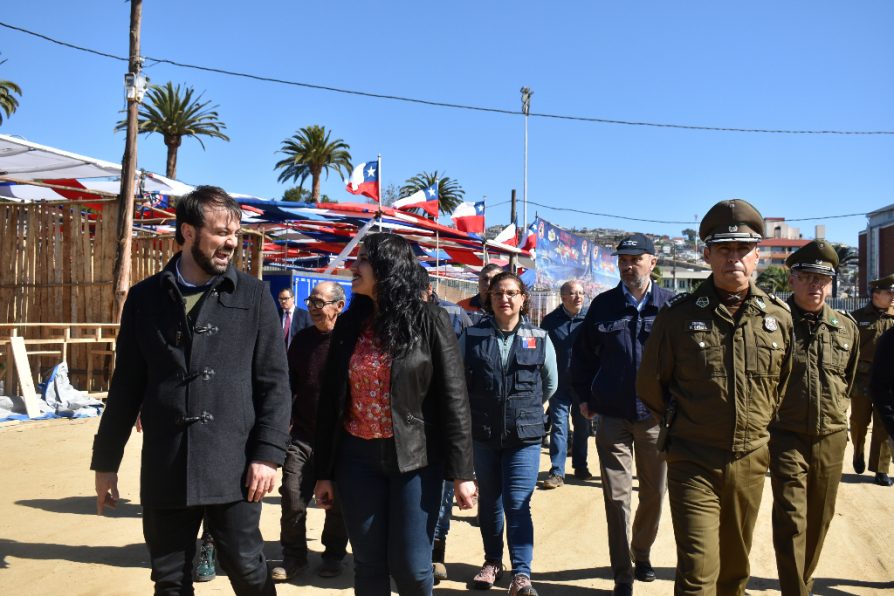 Con detector de metales y dotación de seguridad: todo listo para fin de semana XL en Fondas de Alejo Barrios