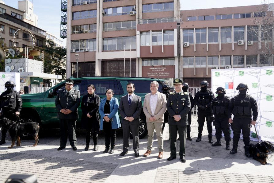 Gendarmería incorpora vehículo para traslados de alto riesgo en la región