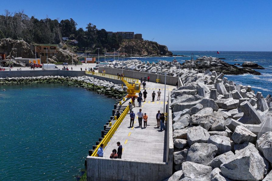 MOP y Dirección de Obras Portuarias inauguran la nueva Caleta Horcón con una inversión de más de $10 mil millones