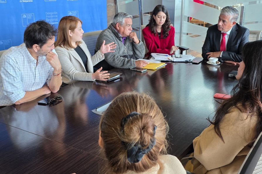Delegado Millones recibió a familiares de fallecidos por el mega incendio para levantar propuesta de trabajo en salud mental y reinserción social