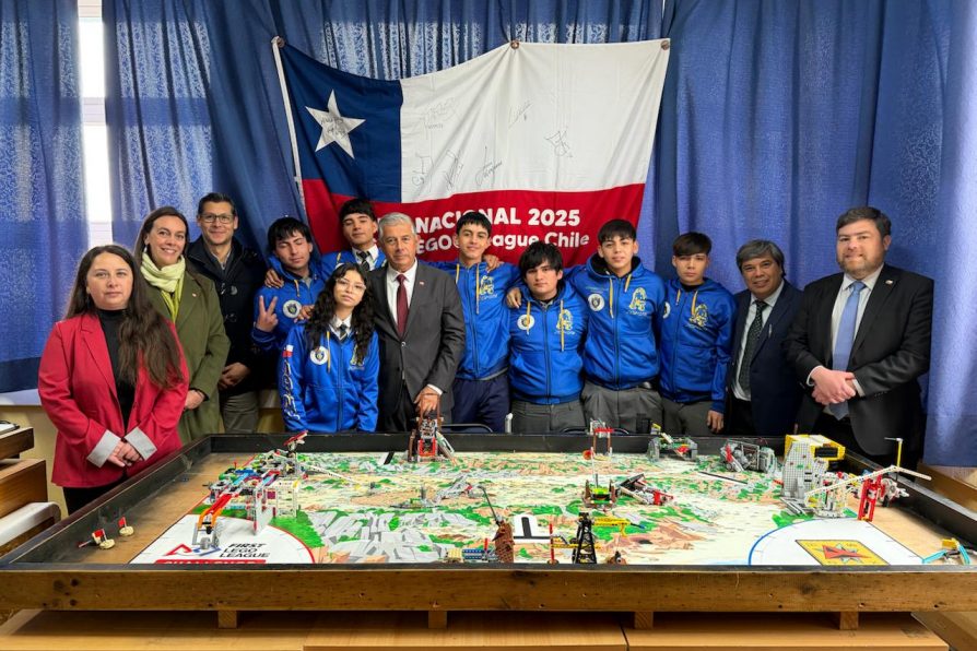 Equipo de robótica de la Escuela Industrial Superior de Valparaíso representará a Chile en competencia internacional en Corea
