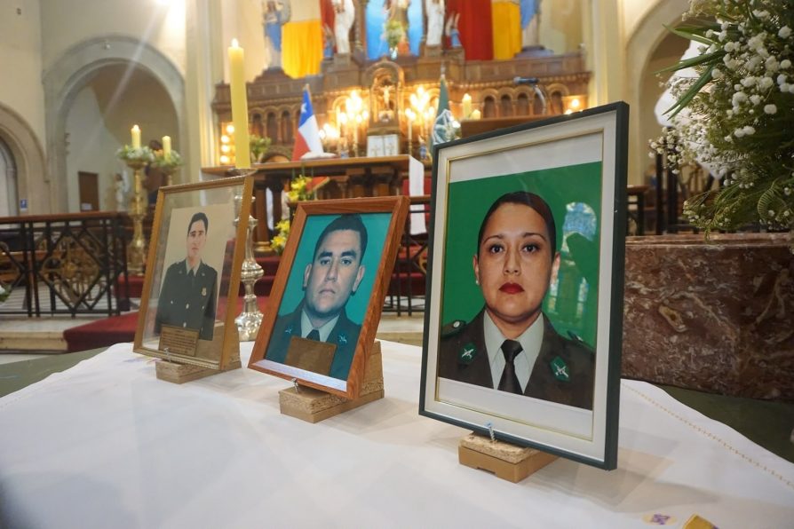 Autoridades regionales participaron en ceremonias conmemorativas del Día del Mártir de Carabineros