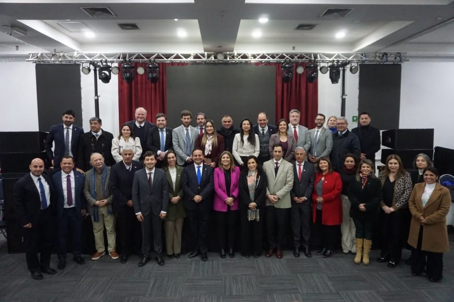 AUTORIDADES REALIZAN GABINETE REGIONAL EN QUILLOTA CON FOCO EN FORTALECER EL EMPLEO Y LA SEGURIDAD