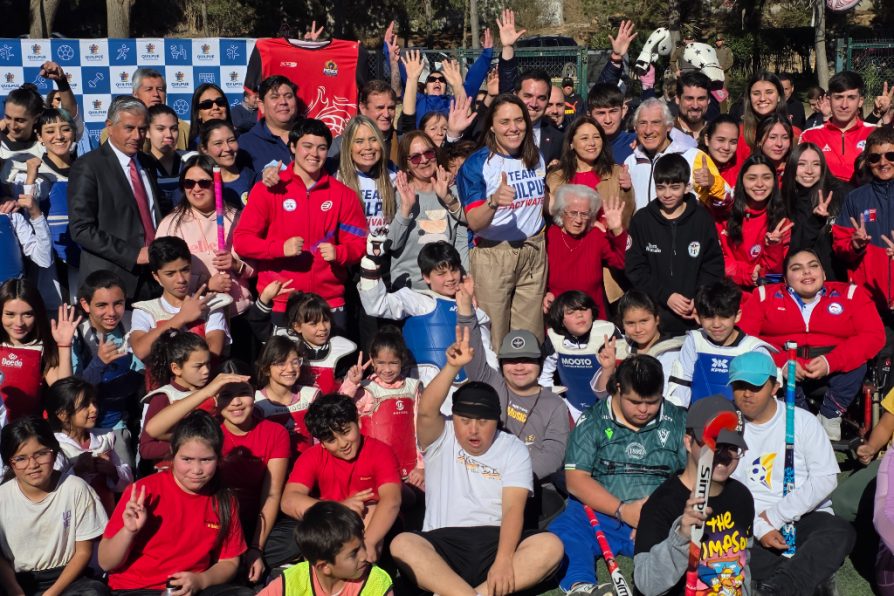 Ministra Natalia Duco visitó el Estadio Municipal de Quilpué